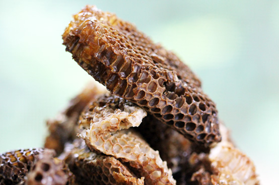 honeycomb-pieces-honestfare